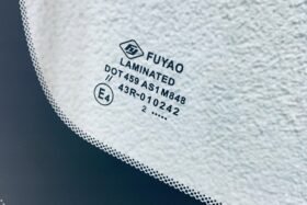 Предно стъкло НОВ HYUNDAI I30 III 2017- КАМЕРА-3 на ниска цена