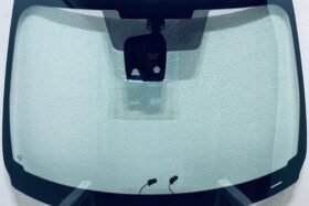 Предно стъкло NISSAN QASHQAI 2017- АКУ+КАМ+СЕН+ГРЗ на ниска цена