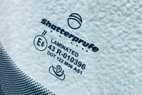 Предно стъкло НОВА AUDI Q3 SPORTBACK AKU+КАМ+СЕН-3 на ниска цена