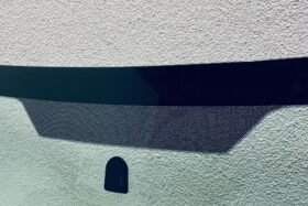 Предно стъкло НОВА DODGE NITRO 2007-2010-2 на ниска цена