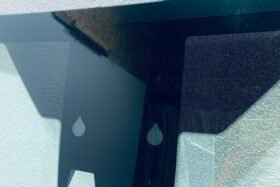 Предно стъкло НОВА FORD C-MAX 12- АКУ+КАМ+ОТОПЛЕНИЕ+СЕНЗОР-2 на ниска цена