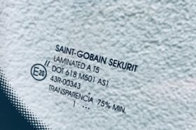 Предно стъкло НОВА KIA CEED 2010-2012 С ПОДГРЯВАНЕ-3 на ниска цена