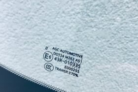 Предно стъкло НОВА KIA SPORTAGE IV 2015- AKU+KAM-3 на ниска цена