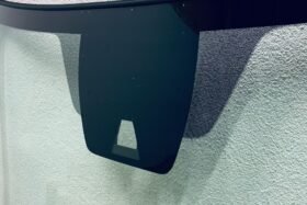 Предно стъкло НОВА MAZDA 2 II 2015- АКУ+КАМ-2 на ниска цена