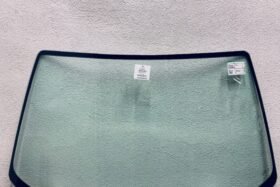 Предно стъкло НОВА MAZDA 626 HB 5D IV 1992-1997 на ниска цена