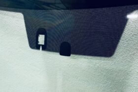 Предно стъкло НОВА MAZDA CX-5 2017- АКУ+СЕНЗОР-2 на ниска цена