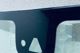 Предно стъкло НОВА MERCEDES B W247 18- АКУ+КАМ+СЕН-3 на ниска цена