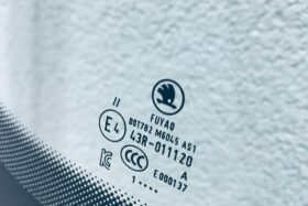 Предно стъкло НОВА SKODA FABIA IV 2021- АКУ+OE-3 на ниска цена