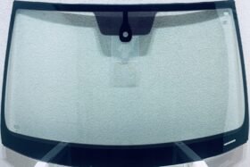 Предно стъкло НОВА SKODA KAROQ 2017- АКУ+СЕНЗОР на ниска цена