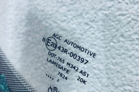 Предно стъкло НОВА SKODA OCTAVIA IV 20-AKU+КАМ+СЕН-3 на ниска цена