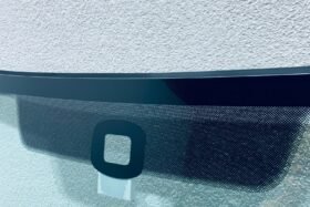 Предно стъкло НОВА SKODA YETI 2009-2015 СЕНЗОР-2 на ниска цена