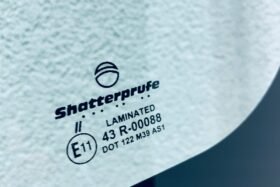 Предно стъкло НОВА TOYOTA COROLLA AE/EE 1997-2002-3 на ниска цена