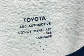 Предно стъкло НОВА TOYOTA COROLLA E170 САЩ 2014-OE-3 на ниска цена