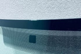 Предно стъкло НОВА TOYOTA COROLLA IX 2002-2007-2 на ниска цена