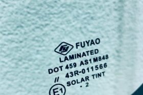 Предно стъкло НОВА TOYOTA COROLLA IX 2002-2007-3 на ниска цена