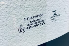 Предно стъкло НОВА TOYOTA COROLLA VIII 1997-2002-3 на ниска цена