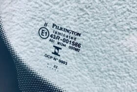 Предно стъкло НОВО AUDI A1 2018- KAM+SEN-3 на ниска цена