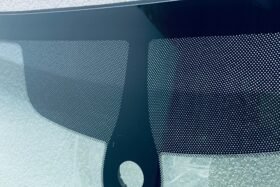 Предно стъкло НОВО AUDI A1 2018- СЕНЗОР-2 на ниска цена