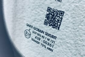 Предно стъкло НОВО AUDI A1 2018- СЕНЗОР-3 на ниска цена