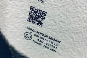 Предно стъкло НОВО AUDI A1 2018- СЕНЗОР-3 на ниска цена