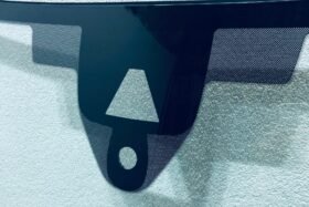 Предно стъкло НОВО AUDI A3 8Y 2020-AKU+КAM+СЕН+HUD-2 на ниска цена