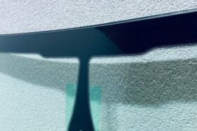 Предно стъкло AUDI A6 C7 2010-2012 АКУСТИКА+СЕНЗОР-2 на ниска цена