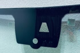 Предно стъкло НОВО AUDI Q3 2011- АКУ+КАМ+СЕНС-2 на ниска цена