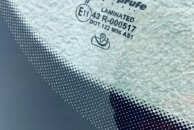 Предно стъкло НОВО AUDI Q3 2011- АКУ+КАМ+СЕНС-3 на ниска цена