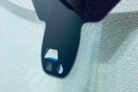 Ново предно стъкло за FORD CONNECT 2014- с KAM+SEN+GRZA.-2 на ниска цена