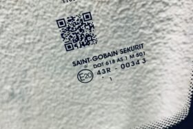 Предно стъкло НОВО MERCEDES A B W169 2004-2012-3 на ниска цена