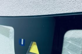 Предно стъкло НОВО MERCEDES E W212 13- KAM+SEN+OE-2 на ниска цена