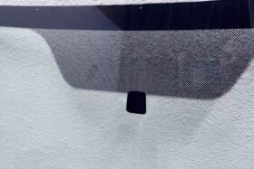 Предно стъкло НОВО MITSUBISHI COLT 3D VI 2007-2013-2 на ниска цена