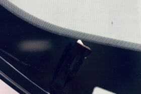 Предно стъкло НОВО OPEL CORSA E 2014- КАМ+СЕН+ГРЗА-4 на ниска цена