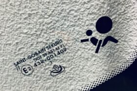 Предно стъкло НОВО RENAULT CLIO III 2006-13 СЕНЗОР-3 на ниска цена