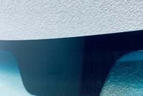 Предно стъкло НОВО за HYUNDAI SANTA FE II 2006-2010-2 на ниска цена