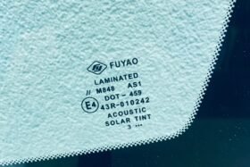 Предно стъкло OPEL ASTRA K 2015-2019 АКУСТИКА+КАМЕРА+СЕНЗОР РАЗПРОДАЖБА-3 на ниска цена