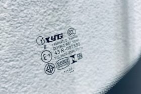 ПРЕДНО СТЪКЛО OPEL CORSA II 1993-2001-3 на ниска цена