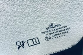 Предно стъкло OPEL INSIGNIA 2009-2011 с нагревател + сензор + знаци-3 на ниска цена