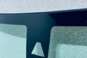 Предно стъкло OPEL INSIGNIA II 17- KAM+SEN+HUD+GRЗ-2 на ниска цена