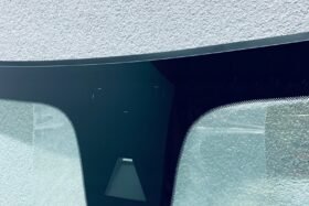 Предно стъкло OPEL MOKKA 2021- АКУСТИЧНО+КАМЕРА+СЕНЗОР-2 на ниска цена