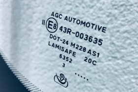 Предно стъкло OPEL MOKKA 2021- АКУСТИКА+КАМЕРА+СЕНЗОР-3 на ниска цена