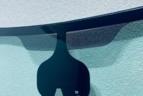 Предно стъкло OPEL ZAFIRA C 2011- КАМЕРА+СЕНЗОР-2 на ниска цена