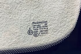 Предно стъкло OPEL ZAFIRA TOURER MPV 2011--3 на ниска цена