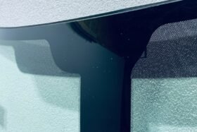 Предно стъкло PEUGEOT 307 CC 2D 2003-2008 СЕНЗОР+GPS-2 на ниска цена