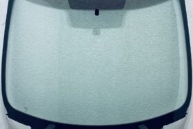 Предно стъкло PEUGEOT 307 HBK/KBI 2001-2008 АКУСТИЧНО на ниска цена