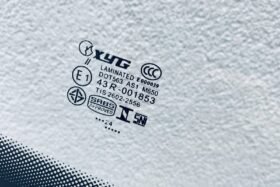 ПРЕДНО СТЪКЛО PEUGEOT 308 2007-2013-3 на ниска цена