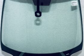 Предно стъкло PEUGEOT 407 2004-2010 СЕНЗОР+ПИКТОГРАФИЯ ТРАПЕЗ на ниска цена