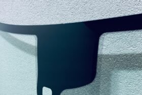 Предно стъкло PEUGEOT RCZ 2010- АКУСТИКА+СЕНЗОР-2 на ниска цена