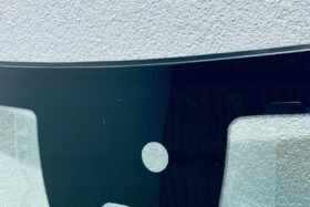 Предно стъкло POLESTAR 2 2020 - АКУСТИКА + КАМЕРА + СЕНЗОР-2 на ниска цена