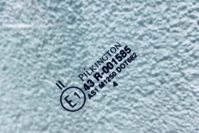 Предно стъкло PORSCHE 911/912 CARRERA TARGA 1964- АНТЕНА-3 на ниска цена